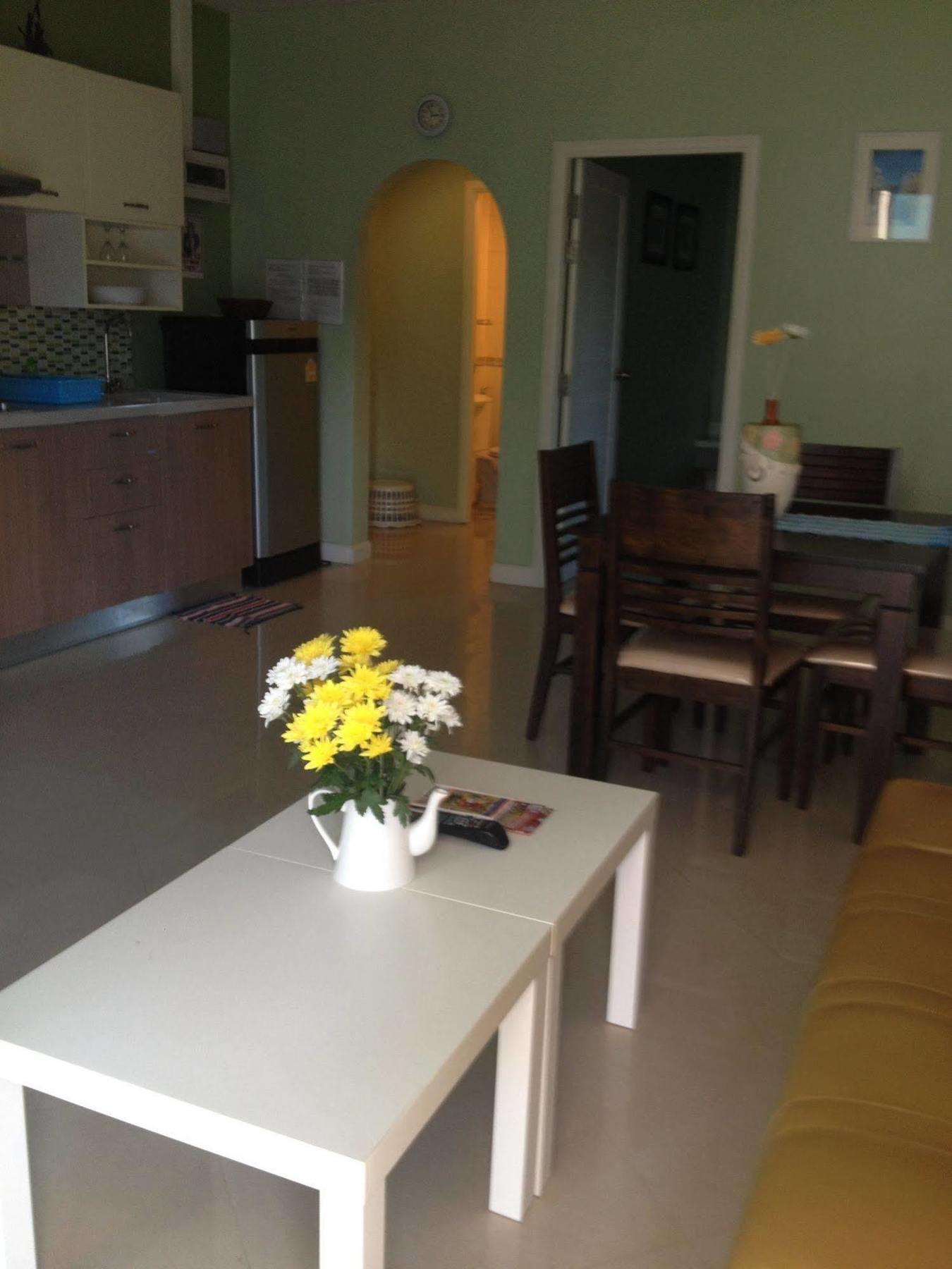 Yiasu Bed And Breakfast Pattaya Exterior foto