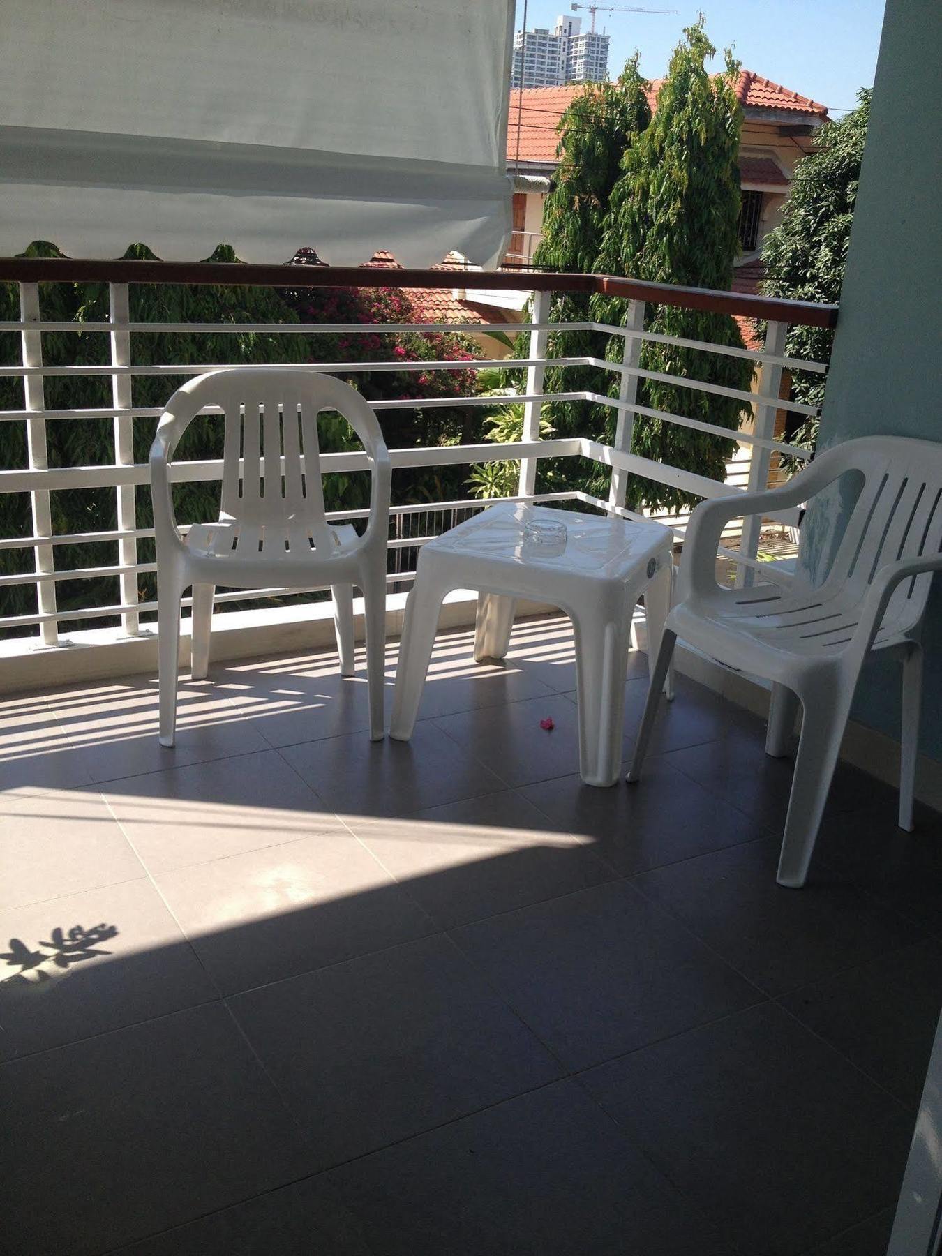 Yiasu Bed And Breakfast Pattaya Exterior foto